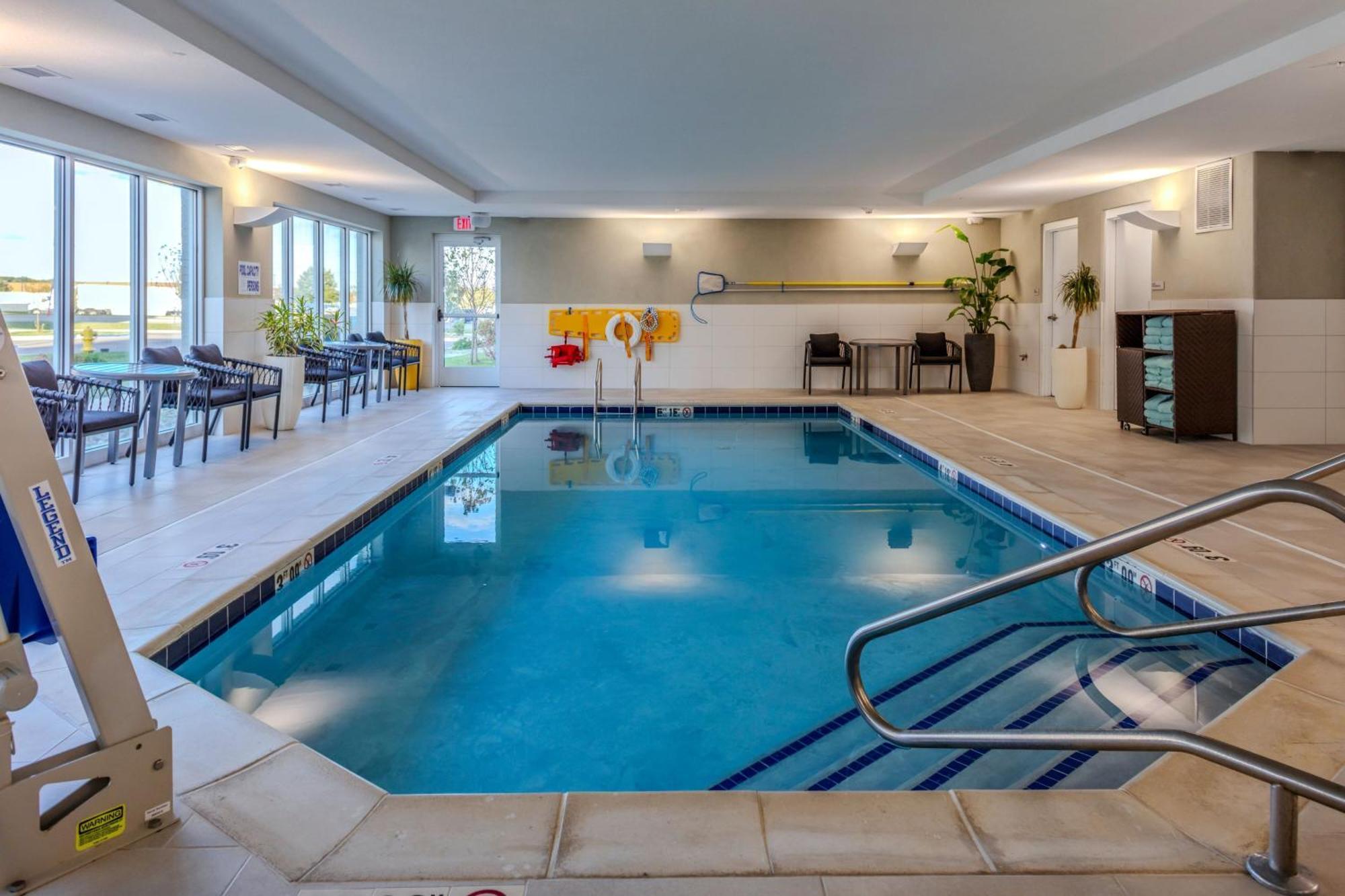 Towneplace Suites By Marriott Chesterfield Екстер'єр фото