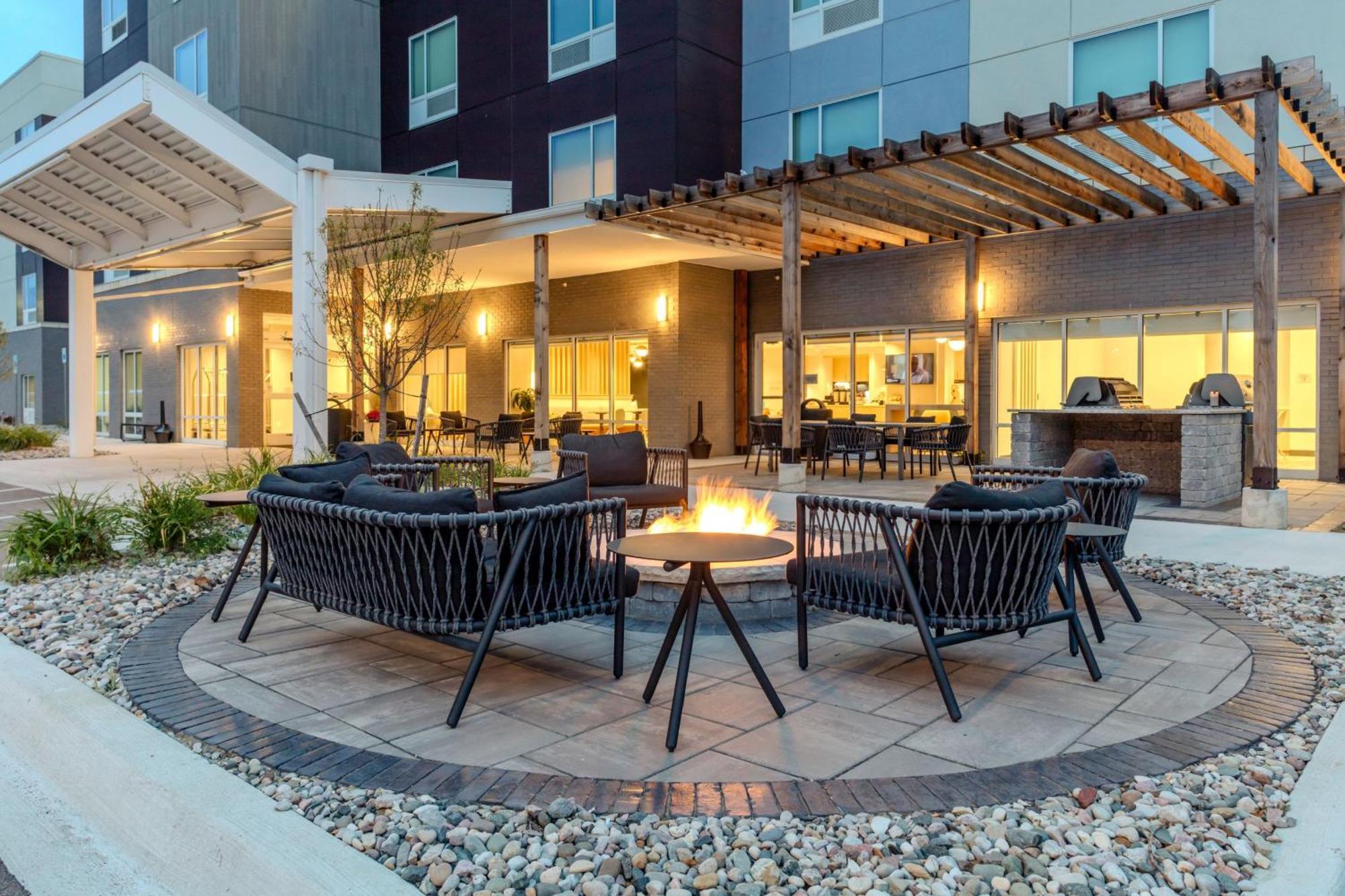 Towneplace Suites By Marriott Chesterfield Екстер'єр фото